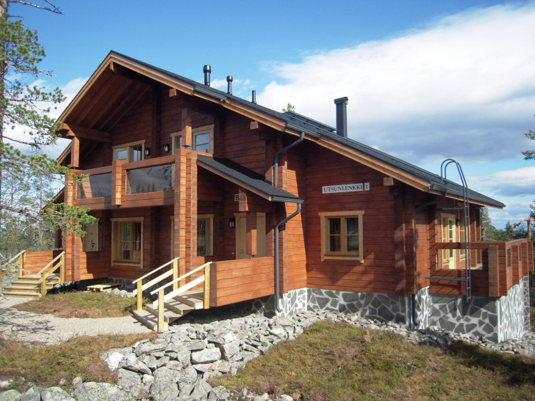 Log_Cabin_Finland_Utsuvaara_1.JPG