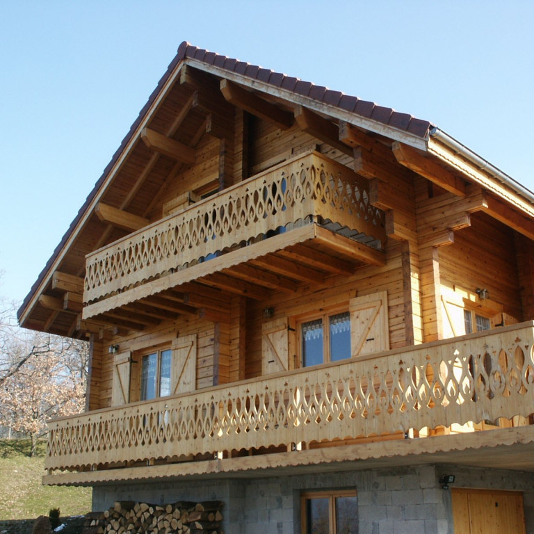 Log_Cabin_France_Ibanez_1.jpg