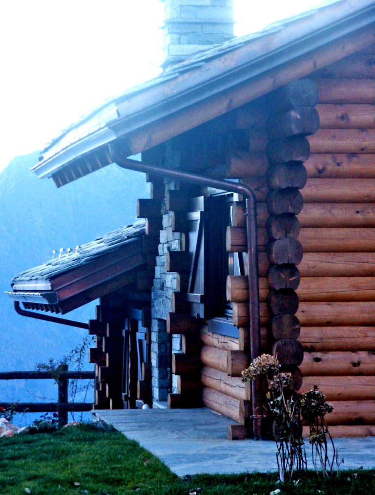 Log_Cabin_Italy_Aosta_10.jpg