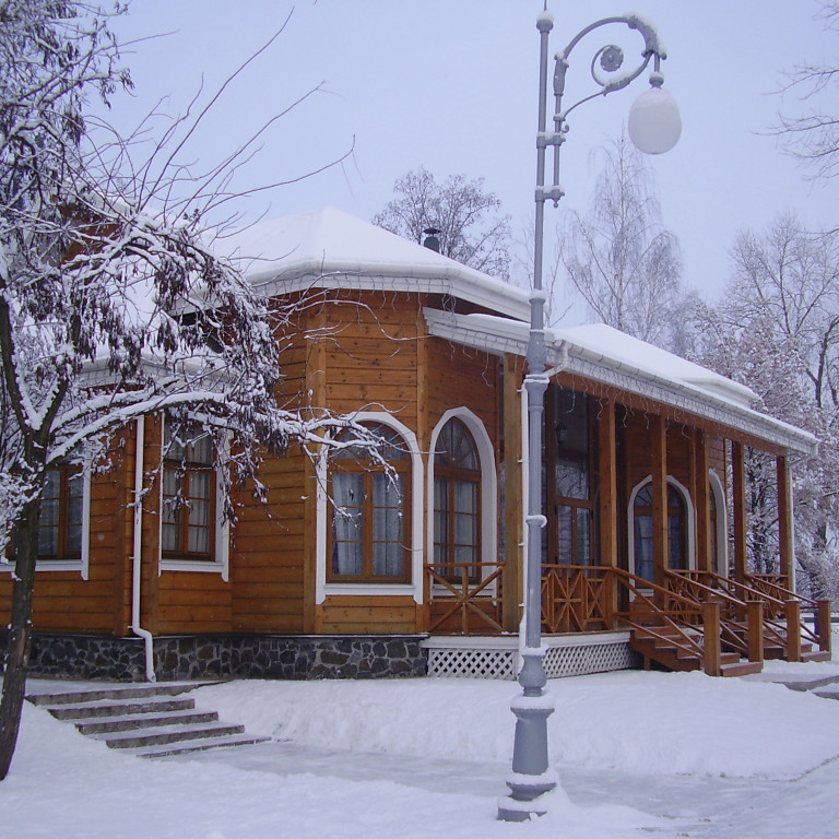 Log_House_Ukraine_1.jpg