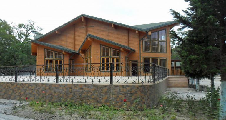 Luxury_Log_Cabin_Guest_House_7.JPG